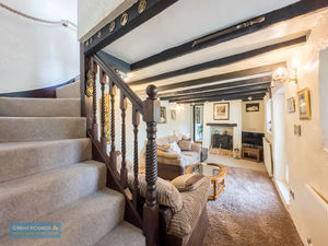 Sitting Room- click for photo gallery